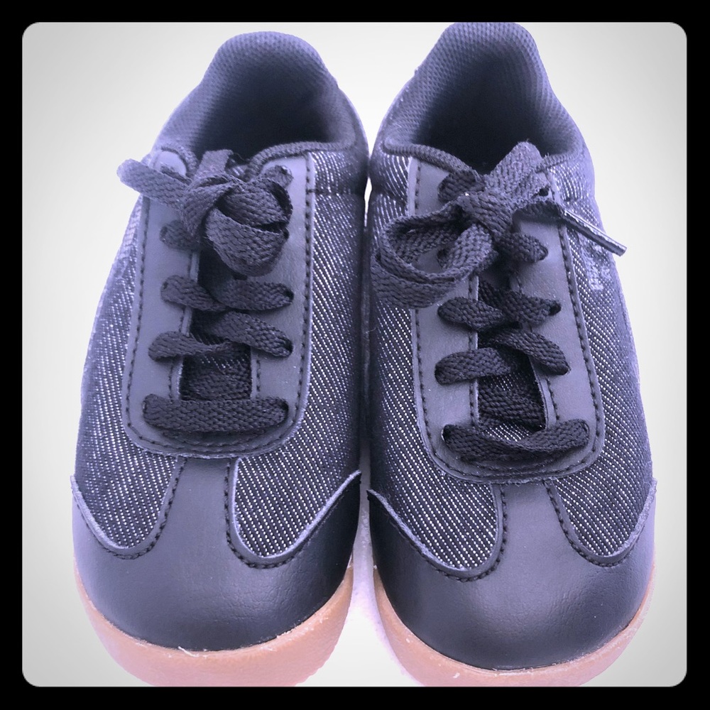 Puma sneakers